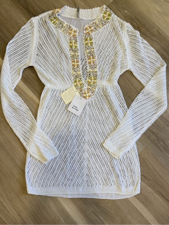 Victoria's Secret Other - Victoria Secret Embellished beach cover up size S